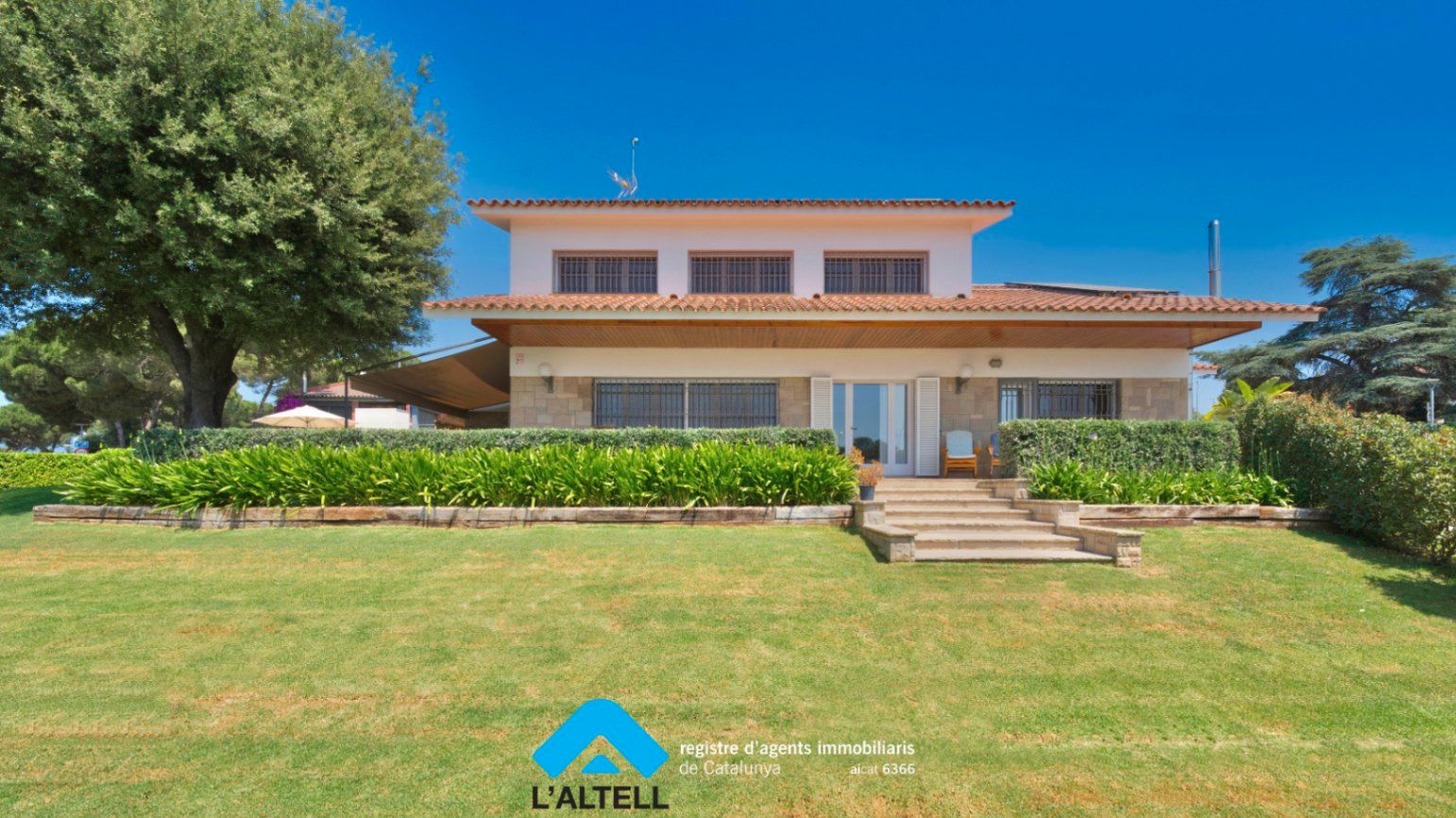 Exterior view of House or chalet for sale in L'Ametlla del Vallès  with Heating, Private garden and Terrace