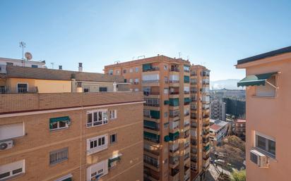 Exterior view of Flat for sale in  Granada Capital  with Air Conditioner, Furnished and Balcony