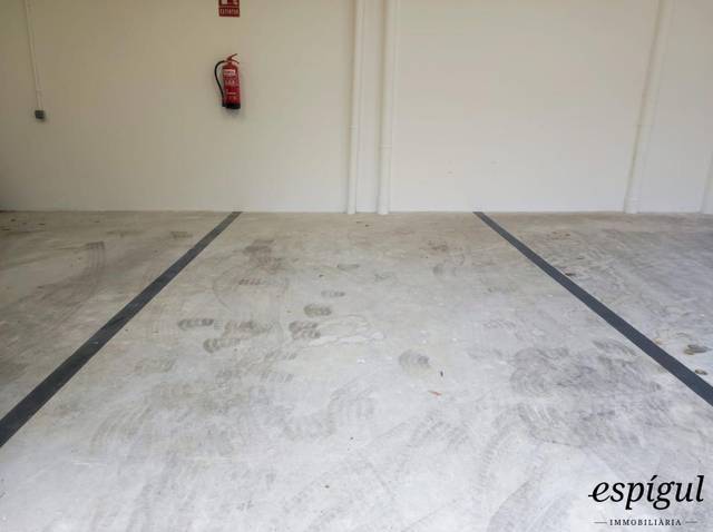 Garaje en Venta en Rutlla, 217 en Eixample Sud – Migdia
