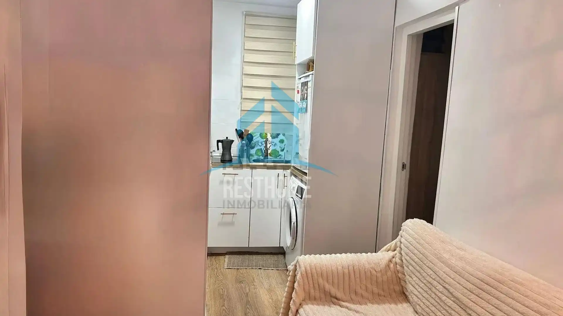 Flat for sale in  Madrid Capital  with Furnished