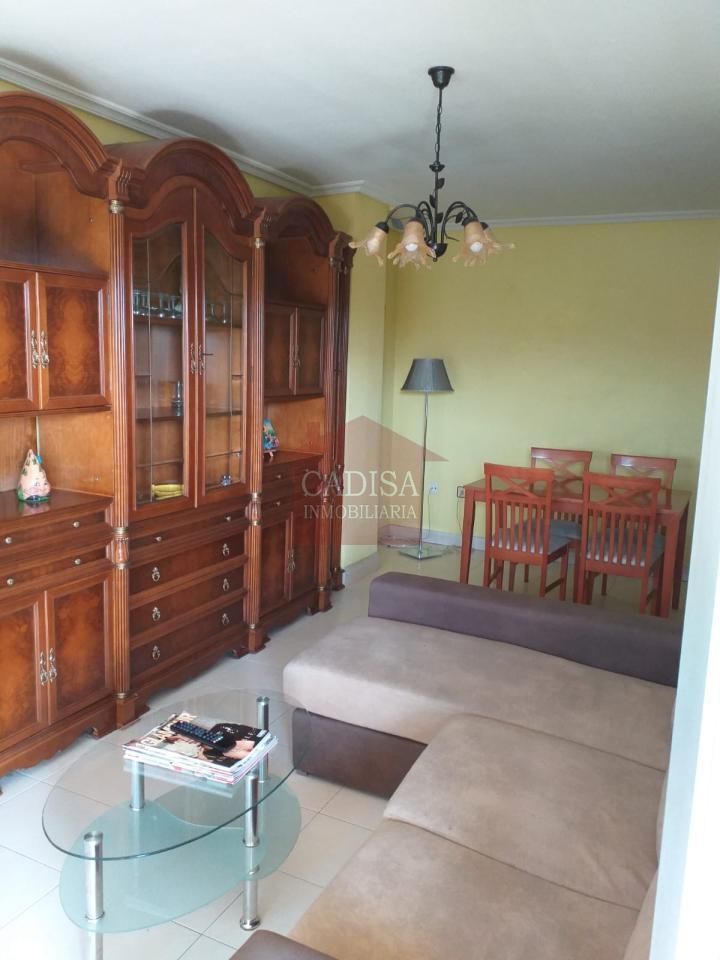 Sala d'estar de Pis en venda en Salamanca Capital amb Calefacció, Moblat i Balcó