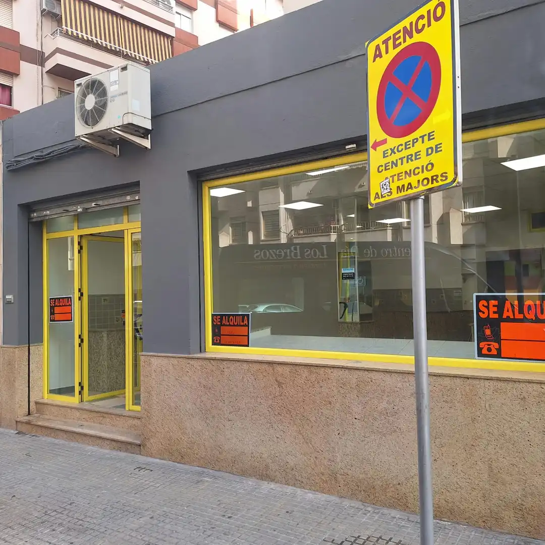Business premises to rent in Gandia - CL PLUS ULTRA 45