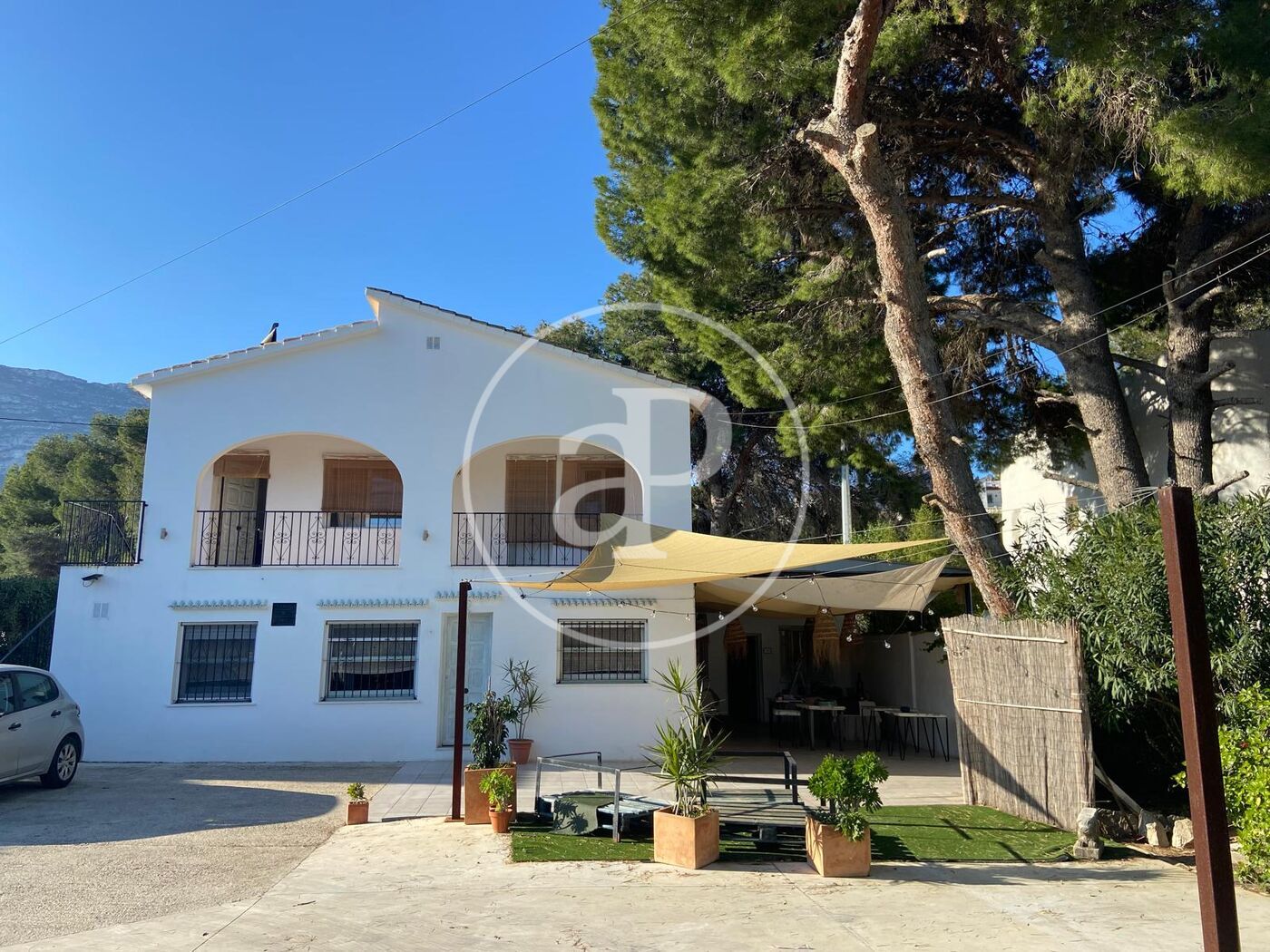 Vista exterior de Casa o xalet en venda en Dénia amb Calefacció, Jardí privat i Terrassa