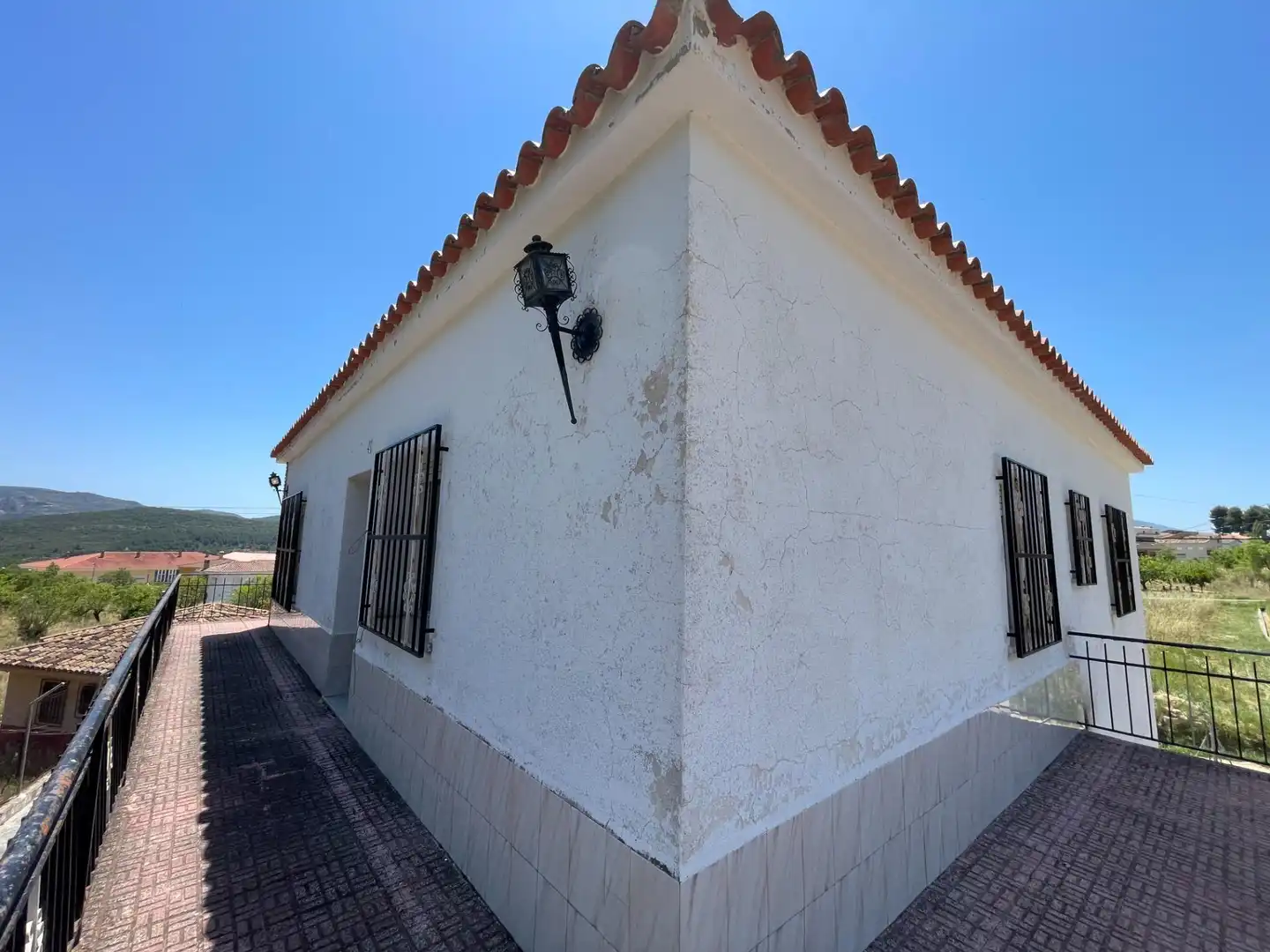 Vista exterior de Casa o chalet en venta en Chera con Terraza y Balcón