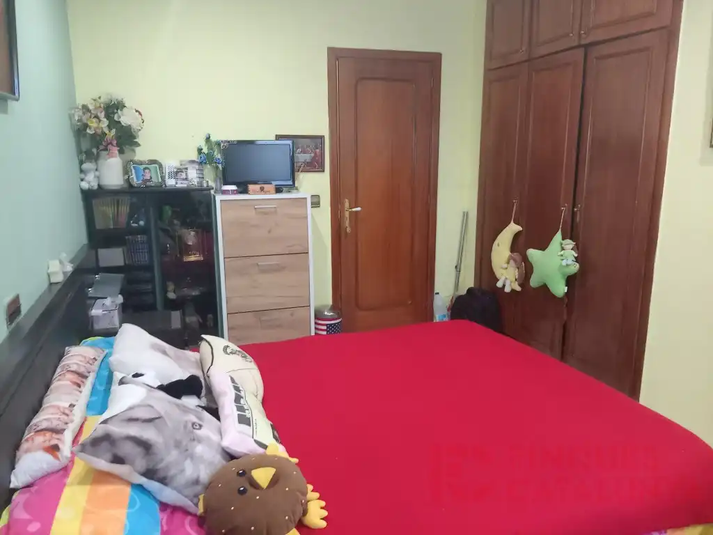 Dormitori de Casa o xalet en venda en Vilobí d'Onyar