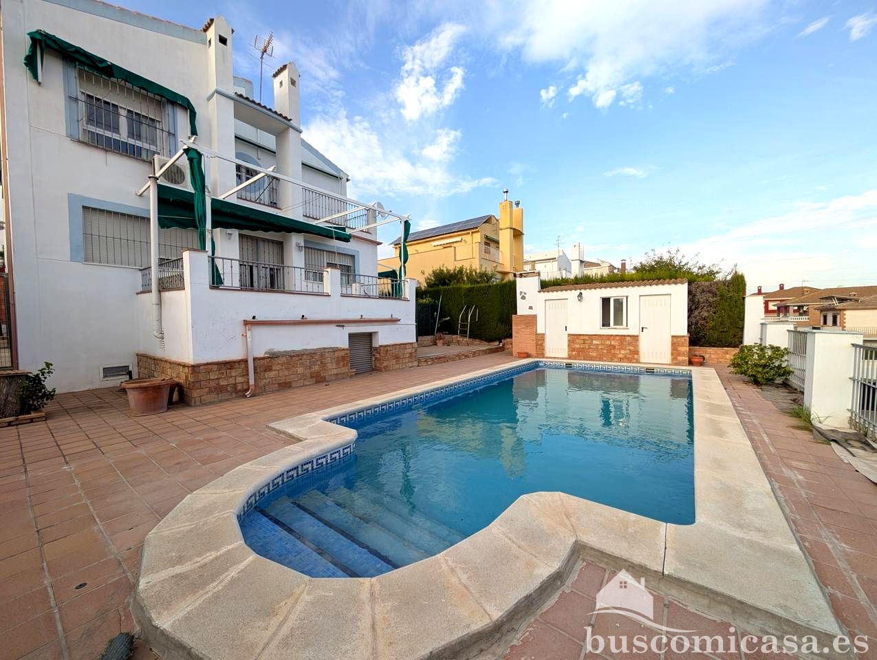 Piscina de Casa o xalet en venda en Linares amb Aire condicionat, Calefacció i Jardí privat