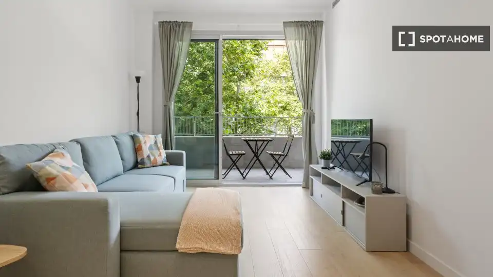 Flat with terrace to rent in Sant Martí, imagen 12