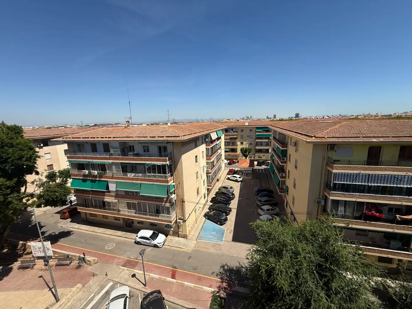 Exterior view of Flat for sale in Massanassa  with Air Conditioner and Balcony