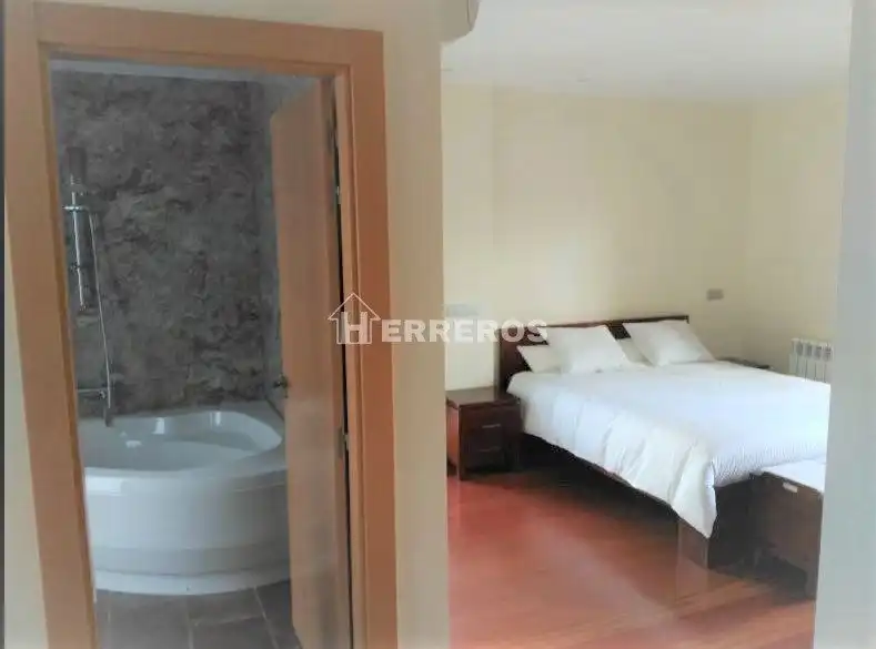 Bedroom of Houses for sale in Navarrete  with Heating, Terrace and Community pool