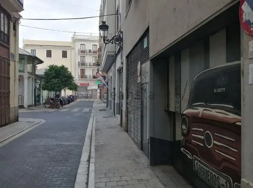 Exterior view of Garage for rent in Valencia