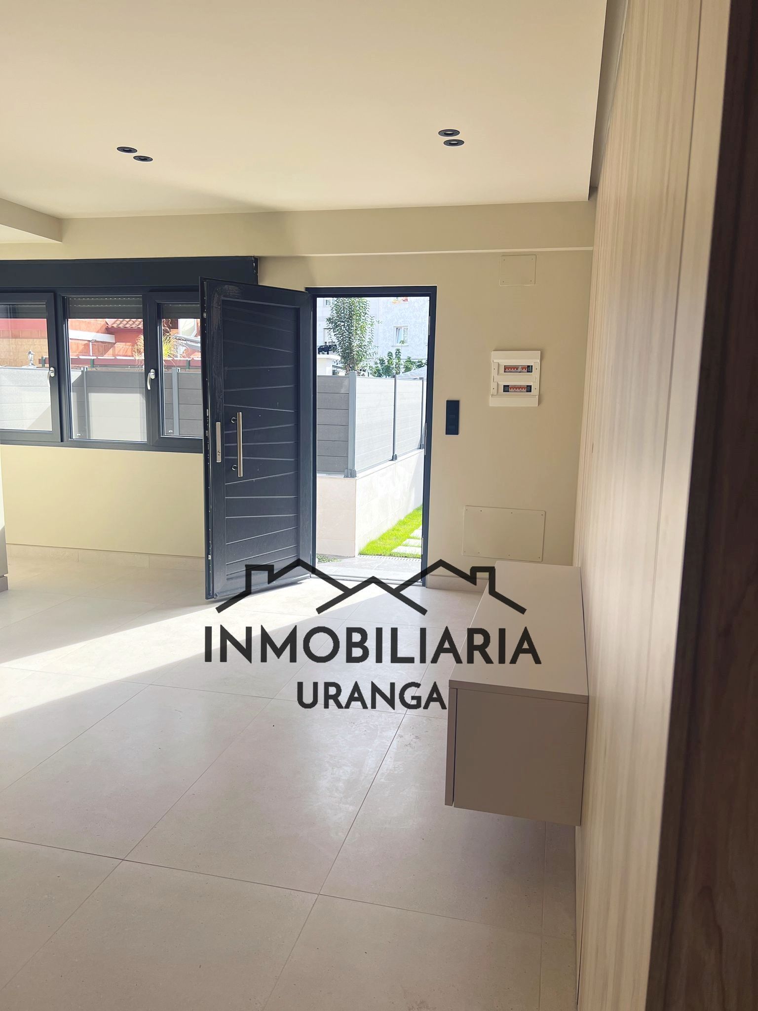 Pis en venda en Laredo amb Calefacció i Jardí privat