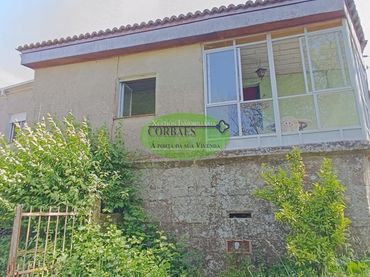 Casa amb balcó en venda a San Cristovo de Cea