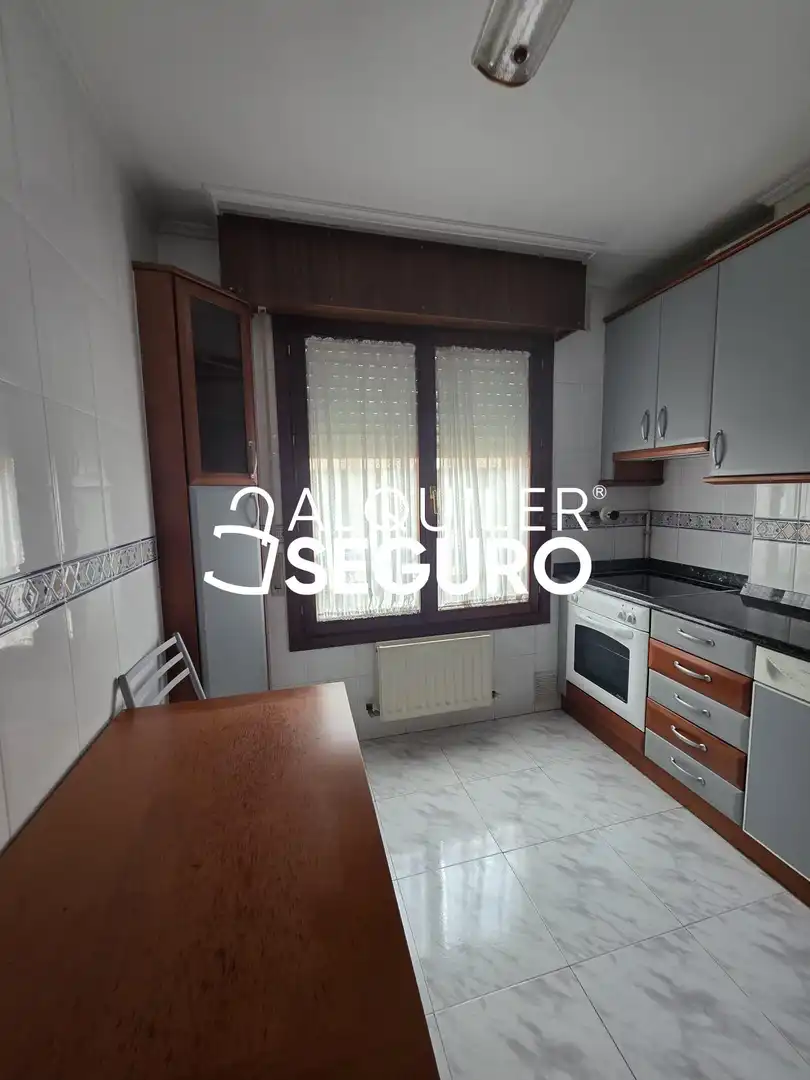 Kitchen of Flat for rent in Mungia  with Heating and Furnished