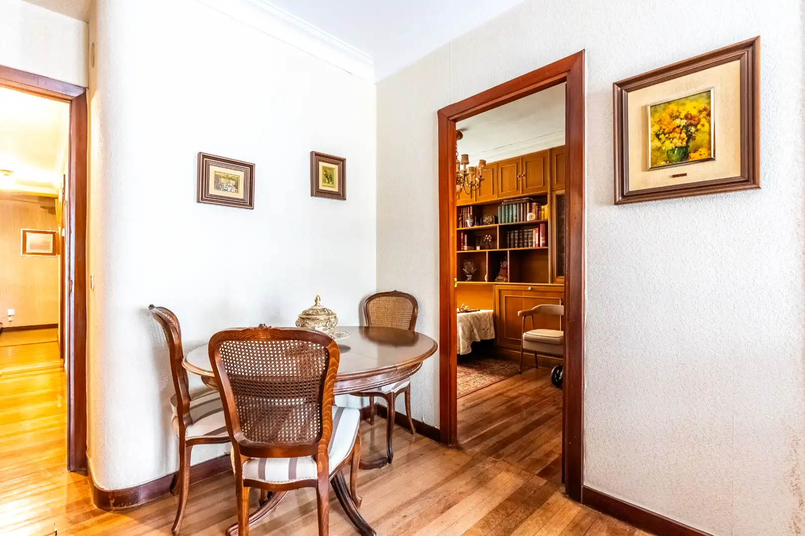 Comedor de Piso en venta en Donostia - San Sebastián  con Calefacción, Amueblado y Horno
