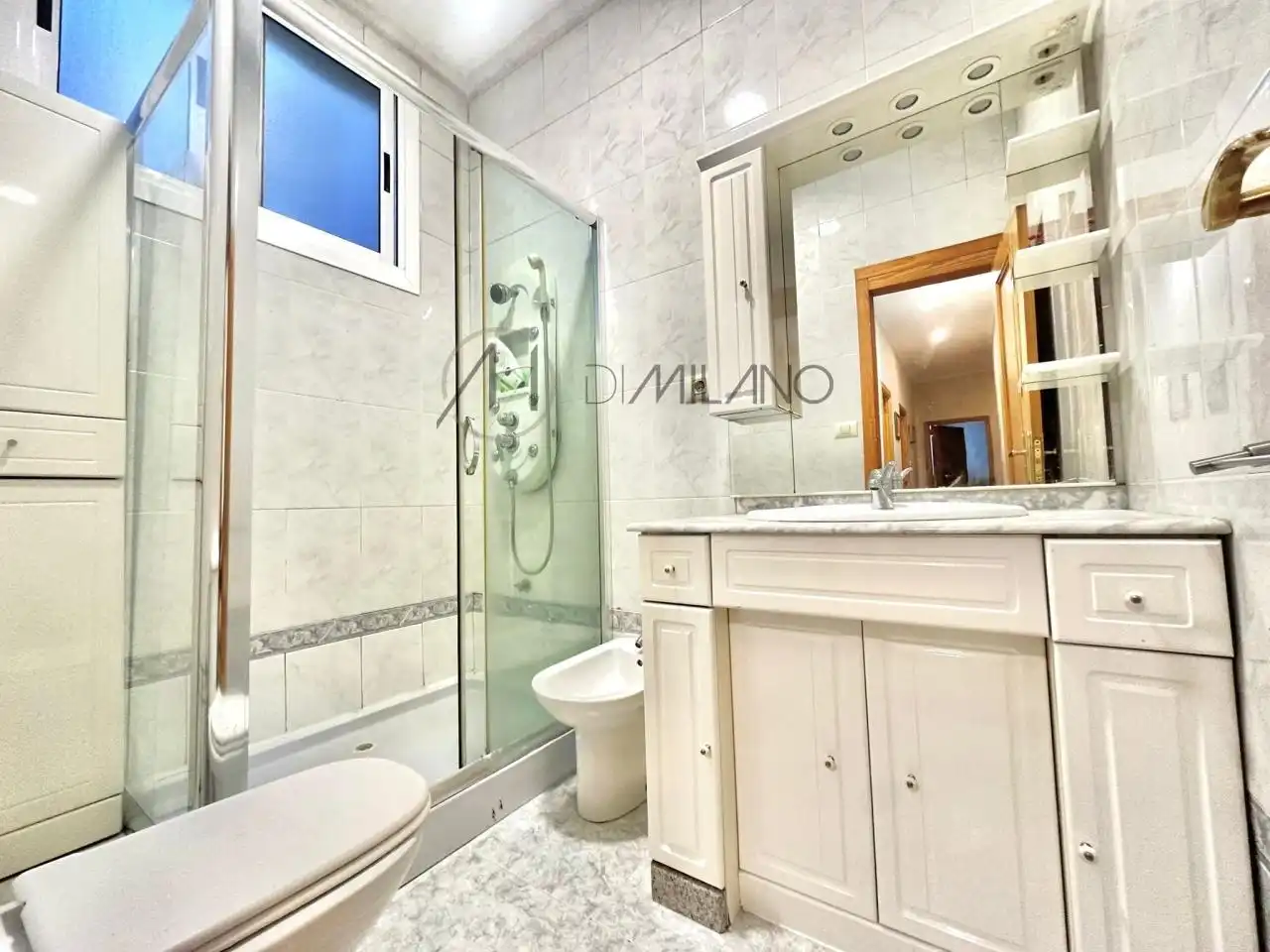 Bathroom of Flat for sale in Vigo   with Heating, Storage room and Furnished