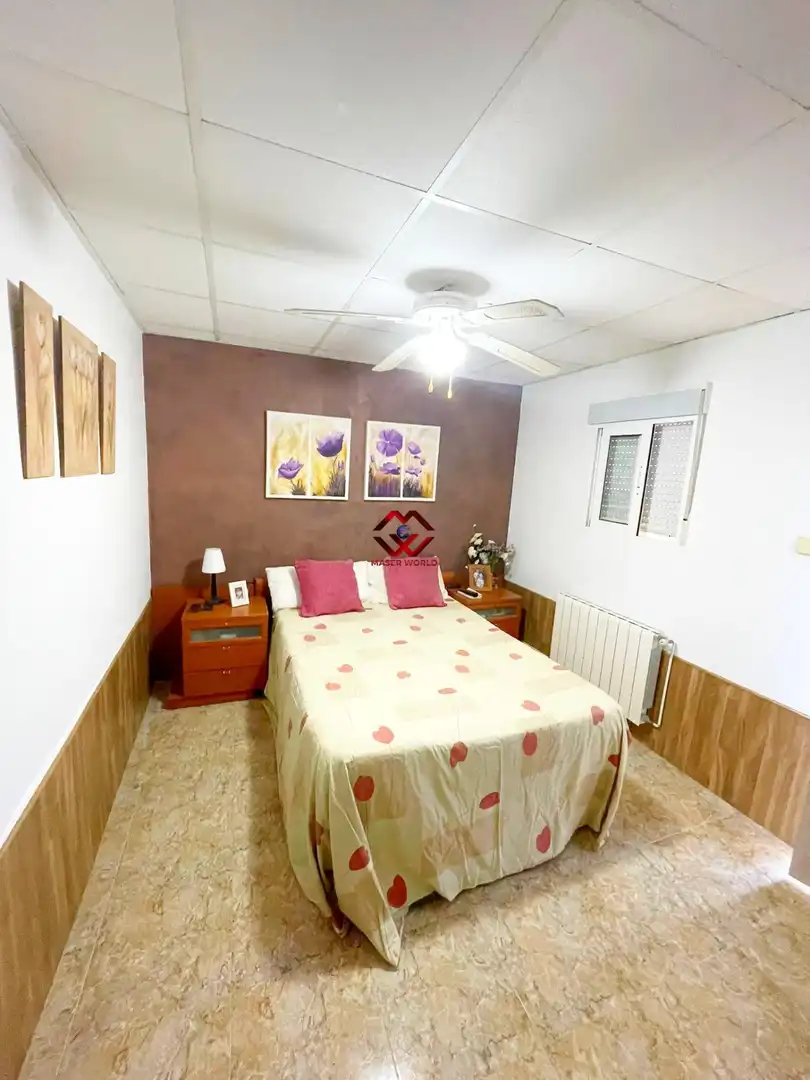 Chalet con jardín en venta en Calle islas azores, imagen 10