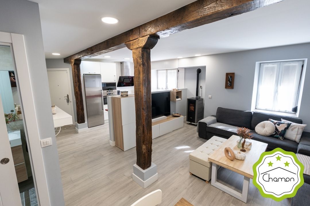 Sala d'estar de Dúplex en venda en Güeñes amb Calefacció i Moblat