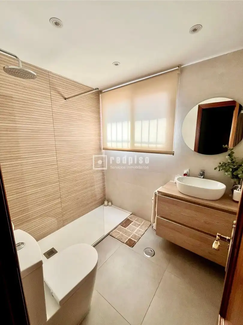 Bathroom of Houses for sale in Málaga  with Air Conditioner, Heating and Private garden