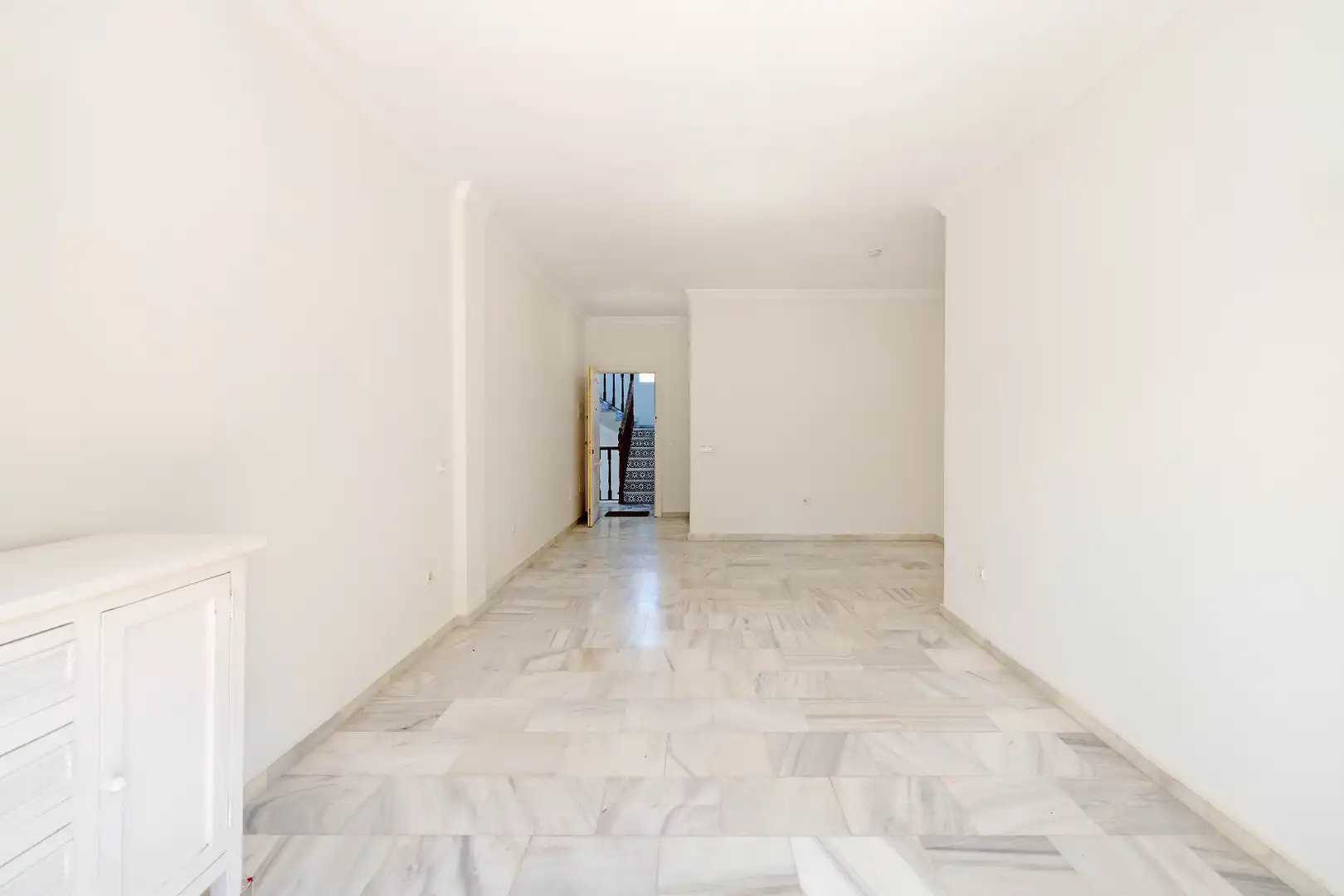 Wohnung zum Verkauf in Marbella mit Klimaanlage, Heizung und Terrasse