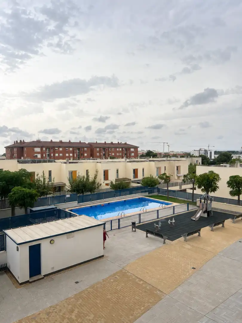 Piscina de Piso en venta en Paterna con Aire acondicionado, Calefacción y Piscina