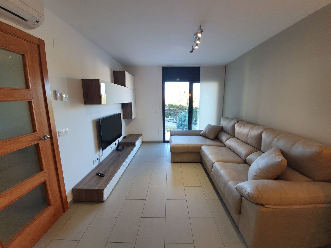 Living room of Flat to rent in El Palau d'Anglesola  with Air Conditioner, Storage room and Balcony