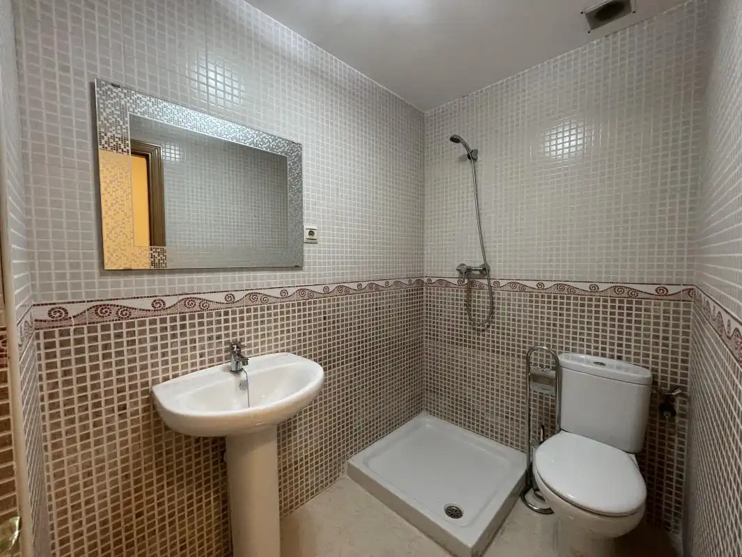 Baño de Dúplex en venta en Recas con Calefacción, Terraza y Trastero