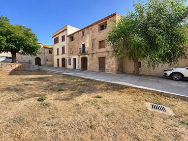 Adossat en venda a Bellcaire d'Empordà