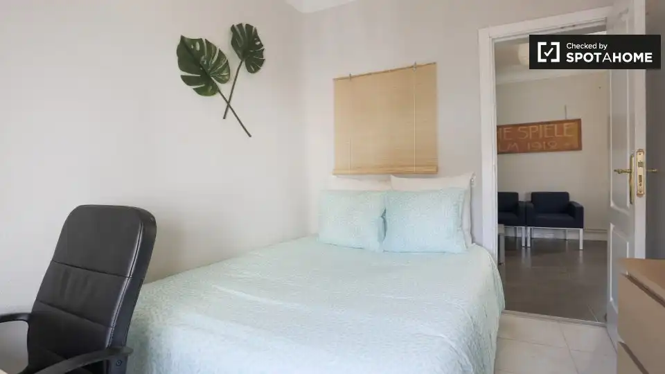 Habitación de Piso de alquiler en Madrid con Aire acondicionado, Calefacción y Amueblado
