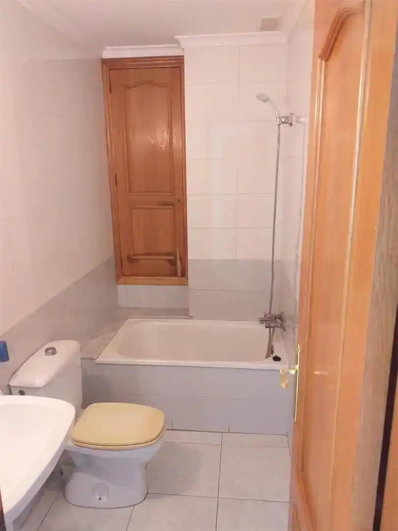 Bathroom of Office for sale in Oliva pueblo
