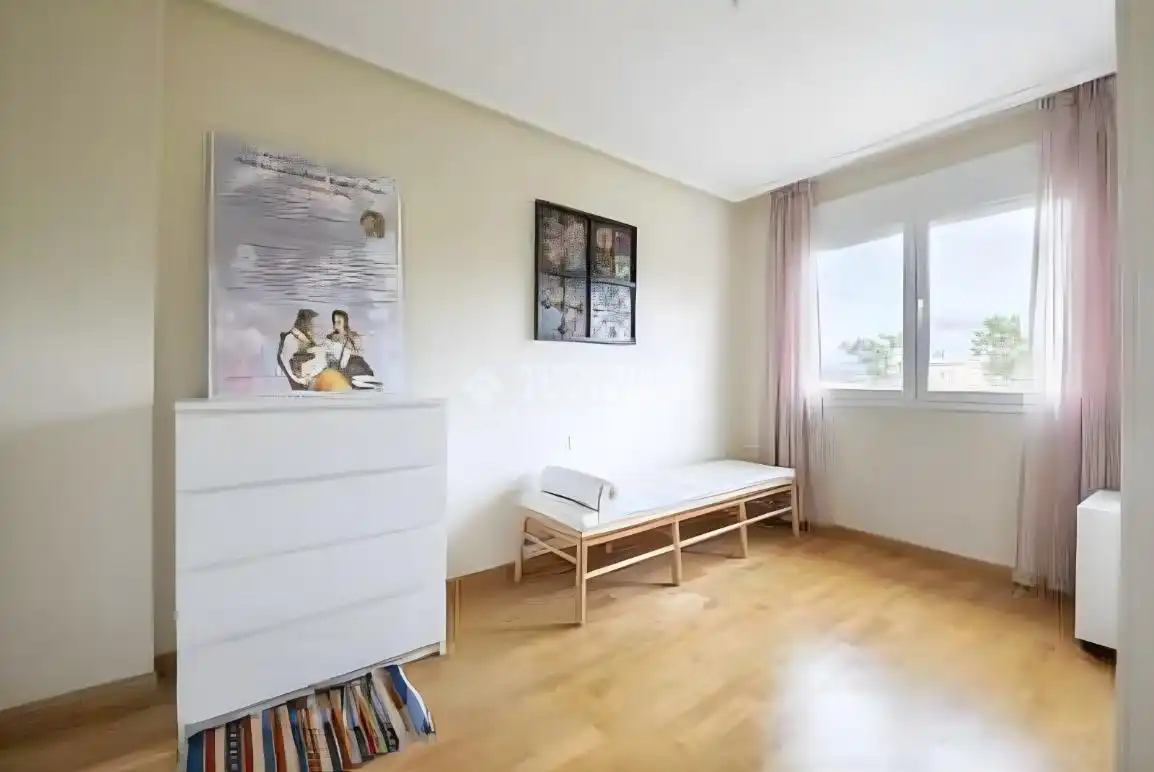 Bedroom of Flat for sale in Las Rozas de Madrid  with Air Conditioner, Heating and Storage room