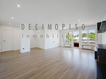 Piso con ascensor en venta en Javier Barkaiztegi Kalea 21