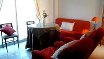 Sala d'estar de Casa adosada en venda en Lobón amb Terrassa