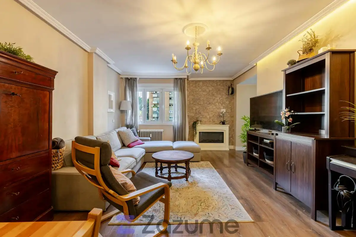 Piso con jardín en alquiler en Paseo de la R. Cristina, imagen 25