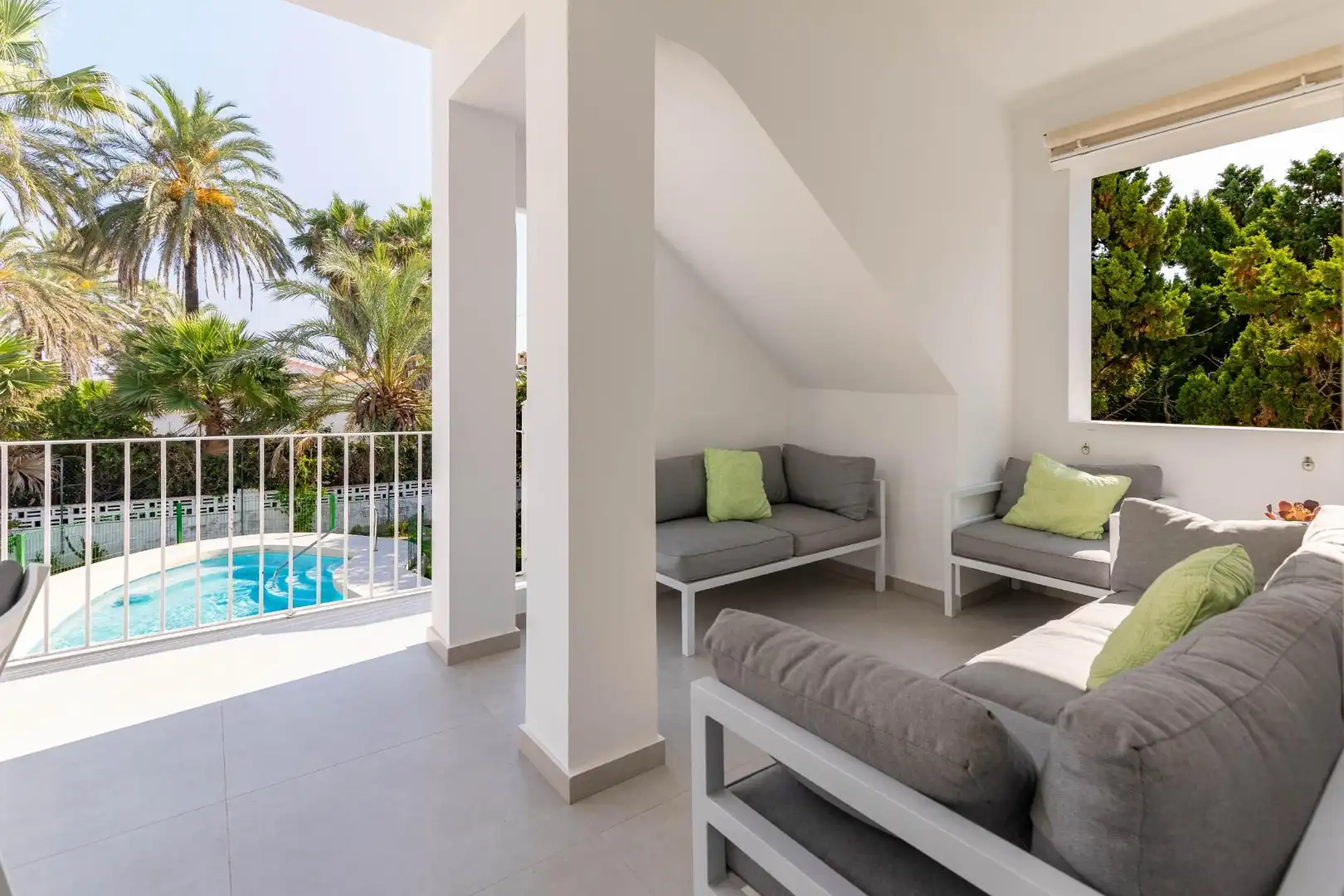 Terrasse von Haus oder Chalet zum Verkauf in Dénia mit Klimaanlage, Heizung und Privatgarten