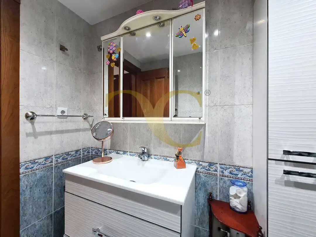 Bathroom of Flat for sale in Gijón   with Heating