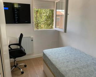 Bedroom of Flat to share in  Madrid Capital  with Heating, Furnished and Washing machine