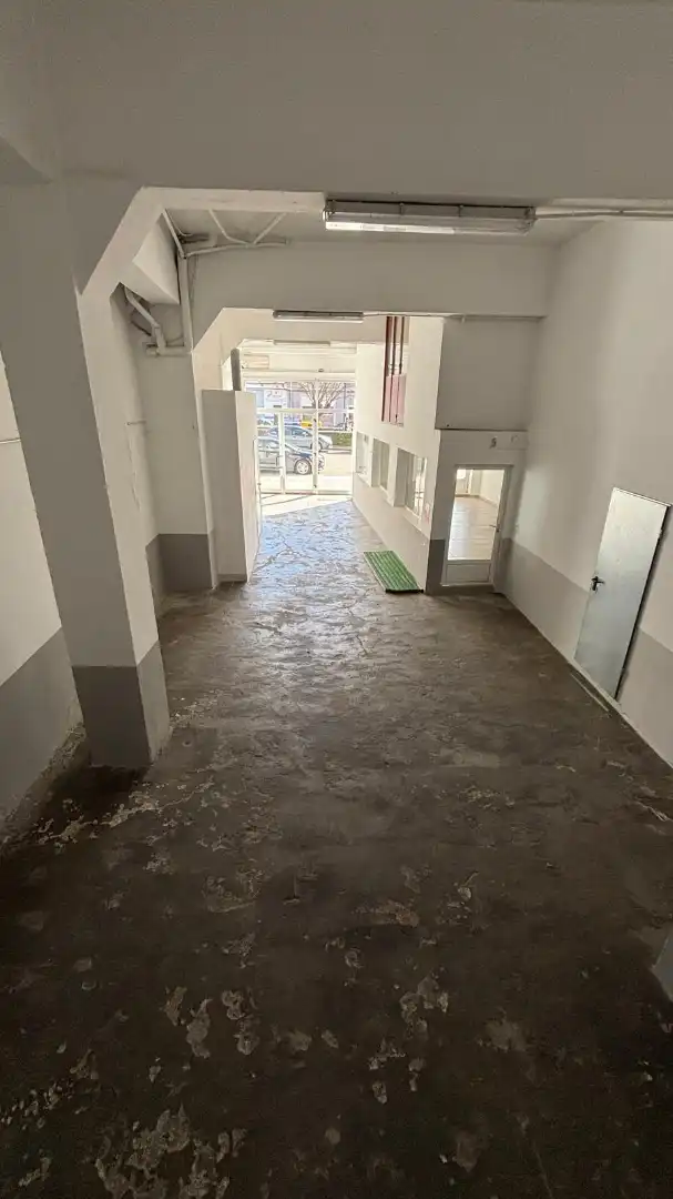 Local comercial de lloguer a Avenida el Ferial, imagen 3