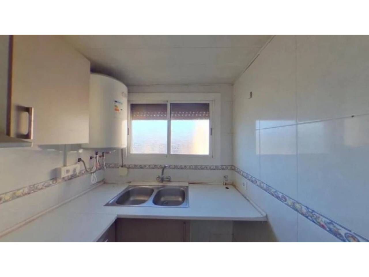 Kitchen of Flat for sale in Santa Coloma de Gramenet