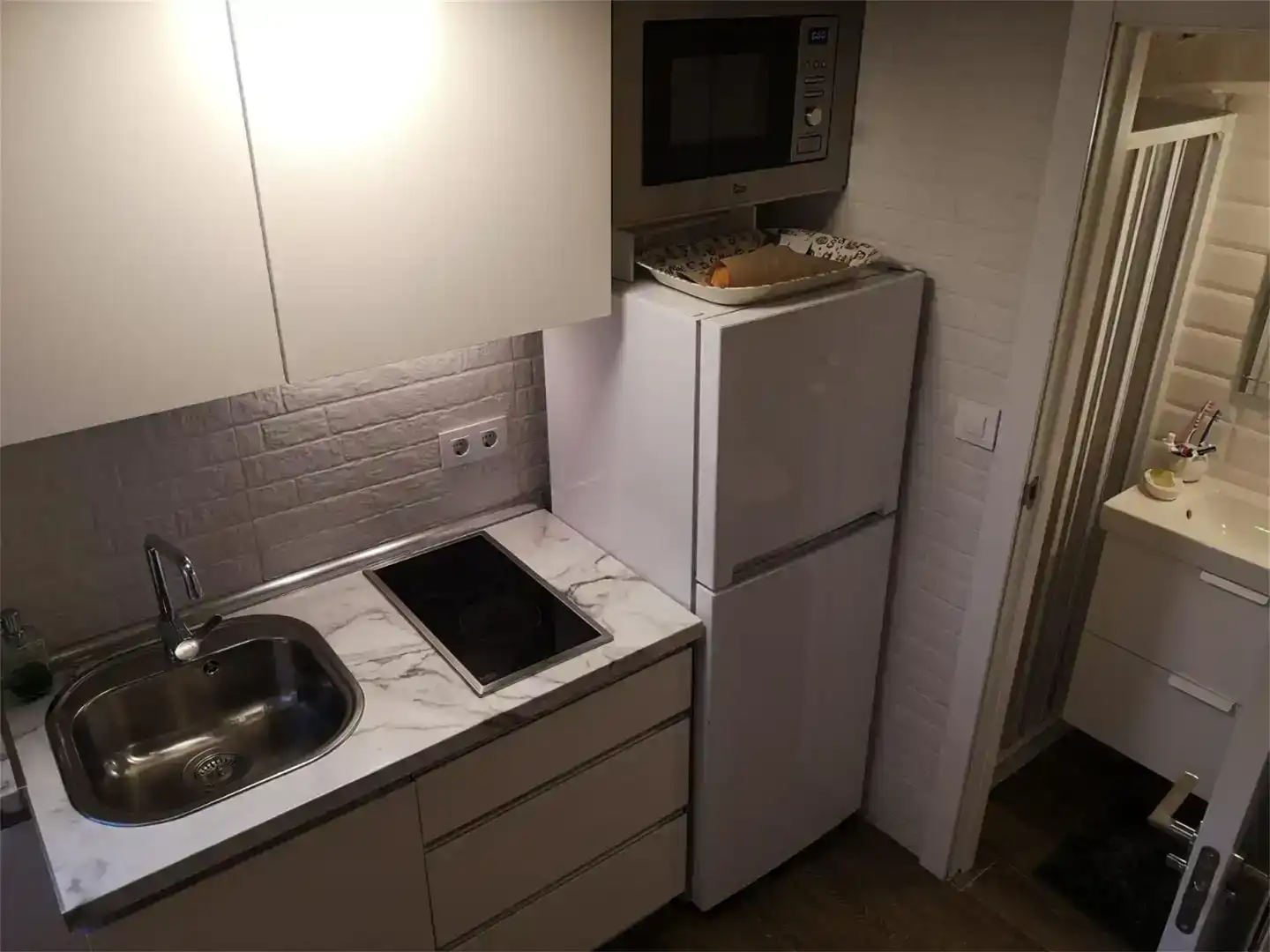 Cocina de Casa adosada en venta en Candelario con Lavadora, Microondas y Balcón