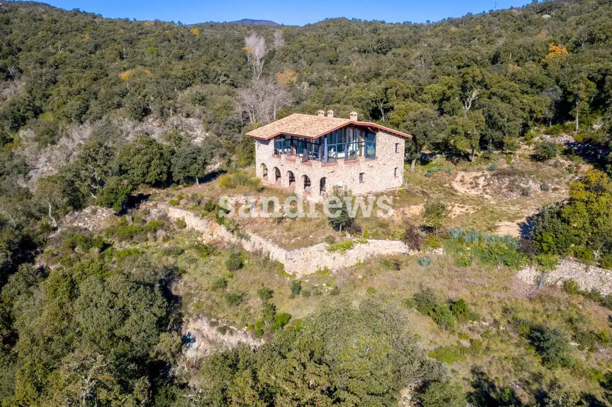 Außenansicht von Country house zum Verkauf in Darnius mit Klimaanlage, Heizung und Privatgarten
