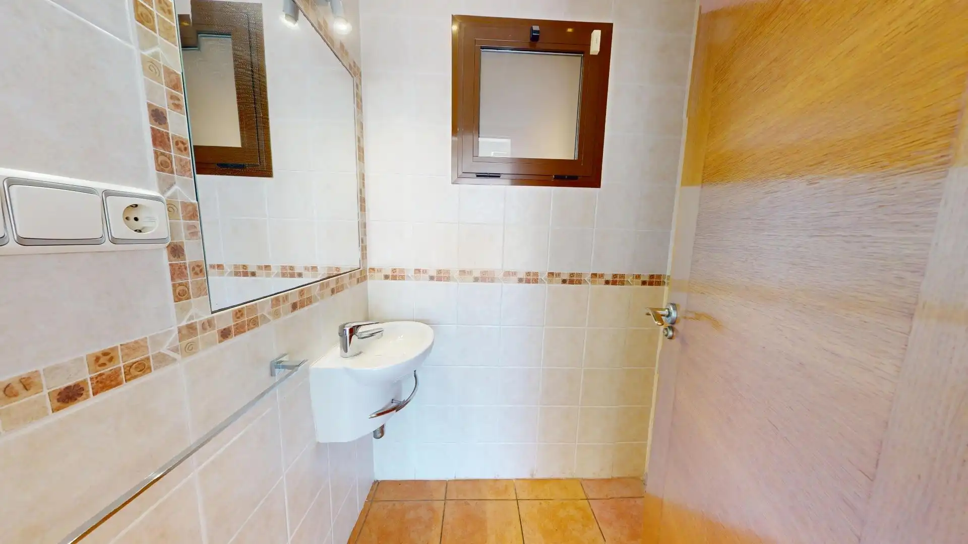 Baño de Dúplex en venta en Elche / Elx con Aire acondicionado, Calefacción y Terraza