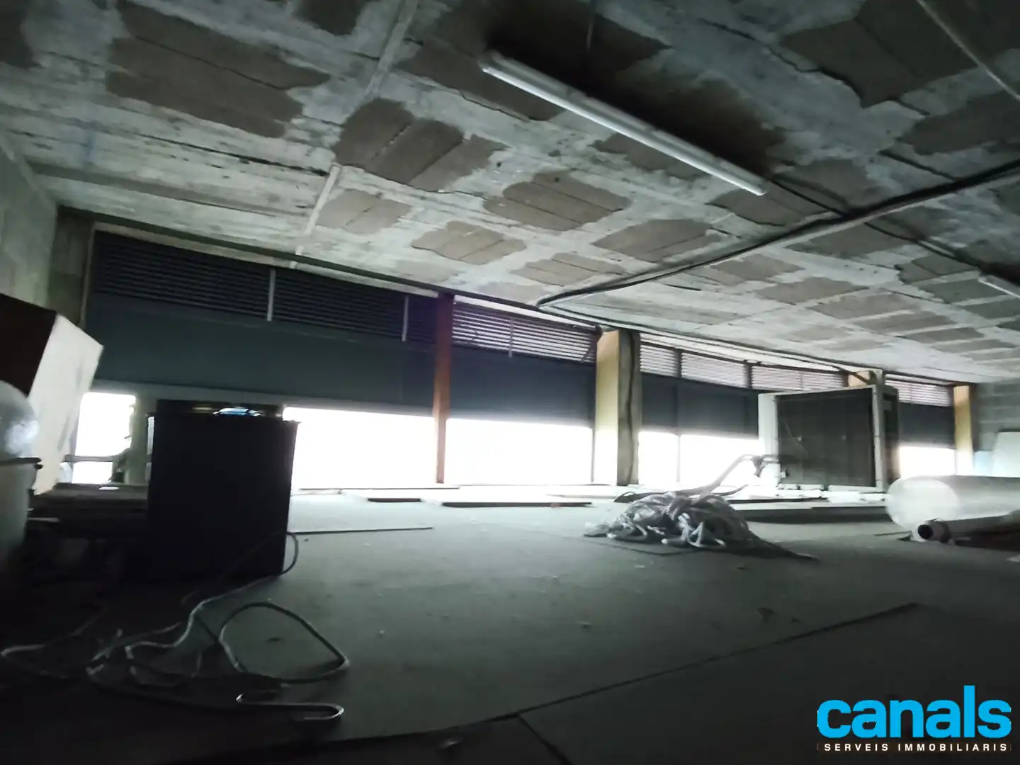 Commercial properties for rent in Ripollet  with Air Conditioner, Heating and Furnished