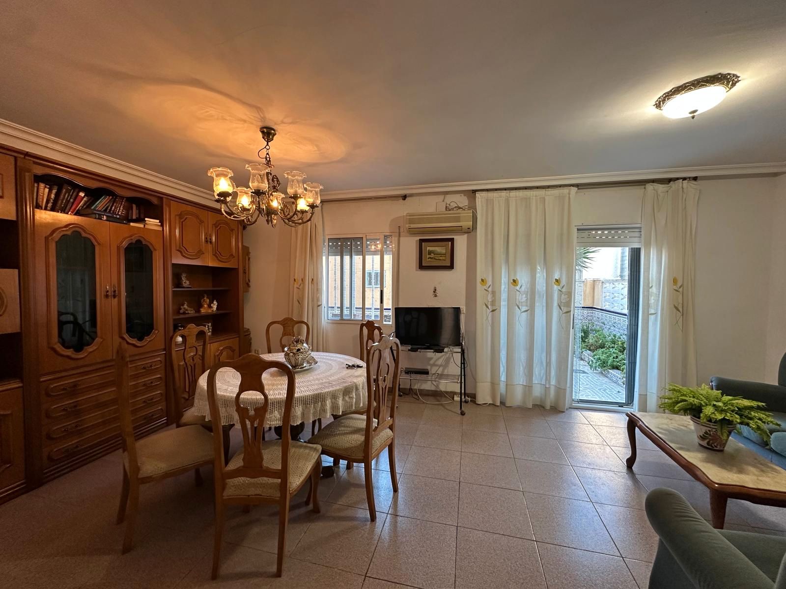 Casa adosada en venta en Casco Urbano