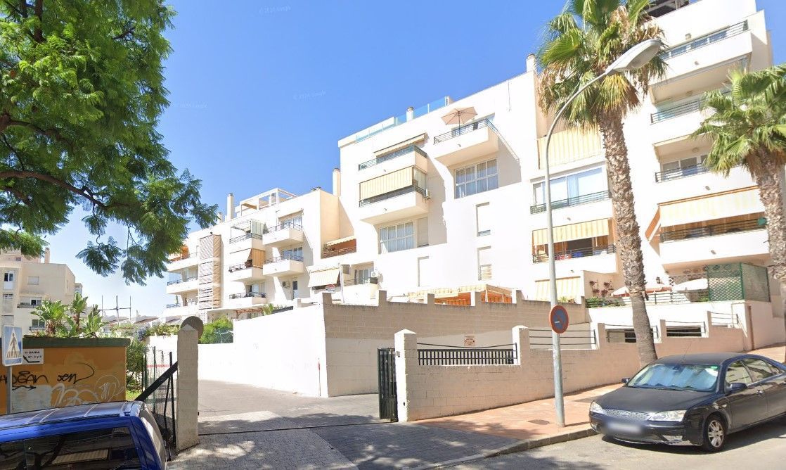 Vista exterior de Garatge en venda en Benalmádena