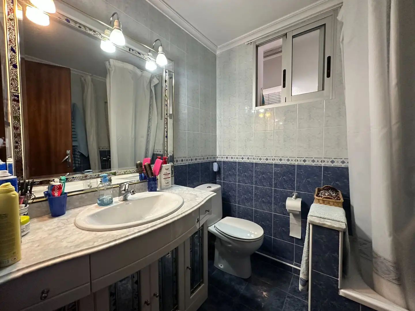 Baño de Piso en venta en Ontinyent con Calefacción y Trastero