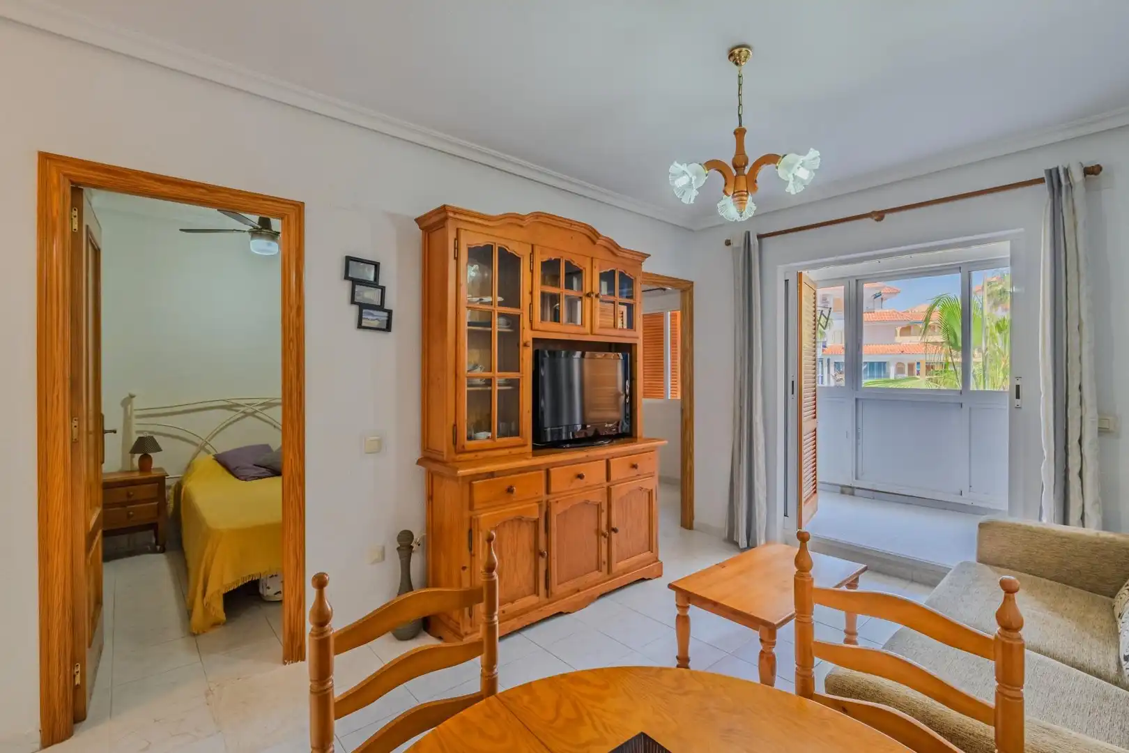 Comedor de Apartamento en venta en Torrevieja con Jardín privado, Terraza y Amueblado