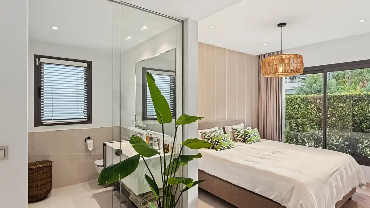 Schlafzimmer von Wohnungen zum Verkauf in Estepona mit Klimaanlage, Terrasse und Abstellraum