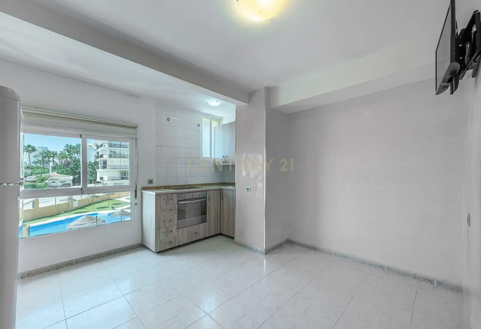 Cocina de Estudio en venta en Mijas con Jardín privado y Piscina comunitaria