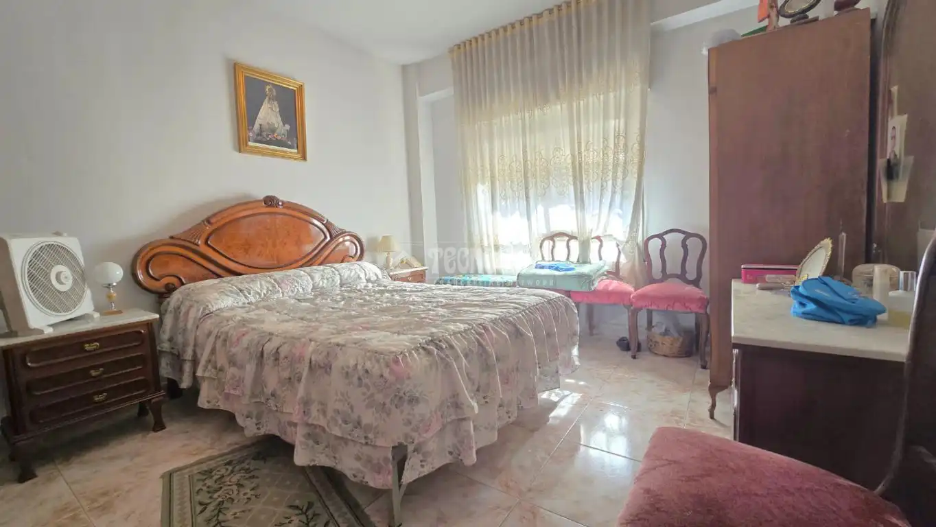 Bedroom of Flat for sale in Talavera de la Reina  with Air Conditioner, Heating and Balcony