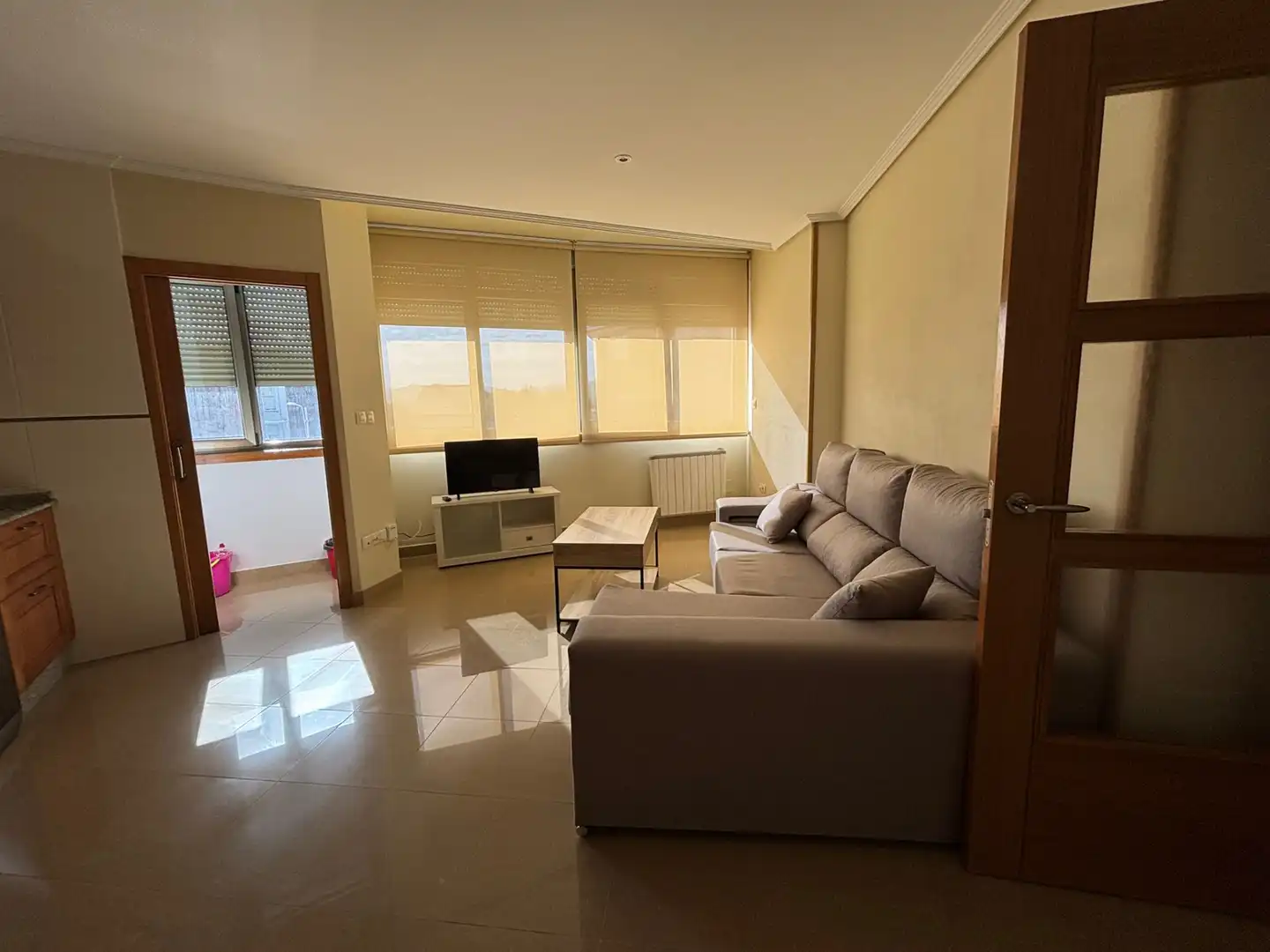 Living room of Flat for rent in Ferrol  with Heating, Parquet flooring and Furnished